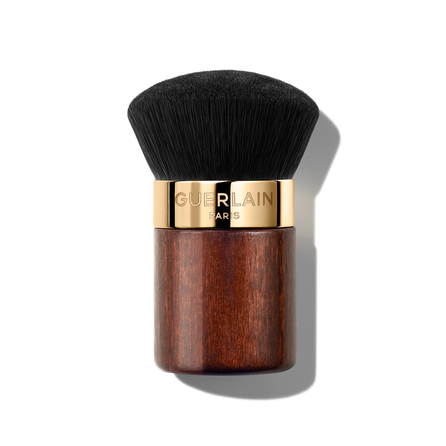 brocha kabuki ⋅ brocha para base de maquillaje ⋅ guerlain