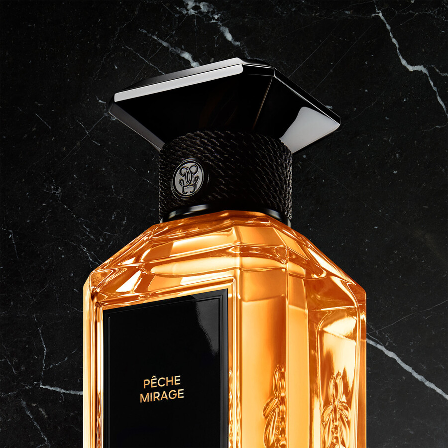 lart la matière pêche mirage perfume con aroma a melocotón ⋅ guerlain